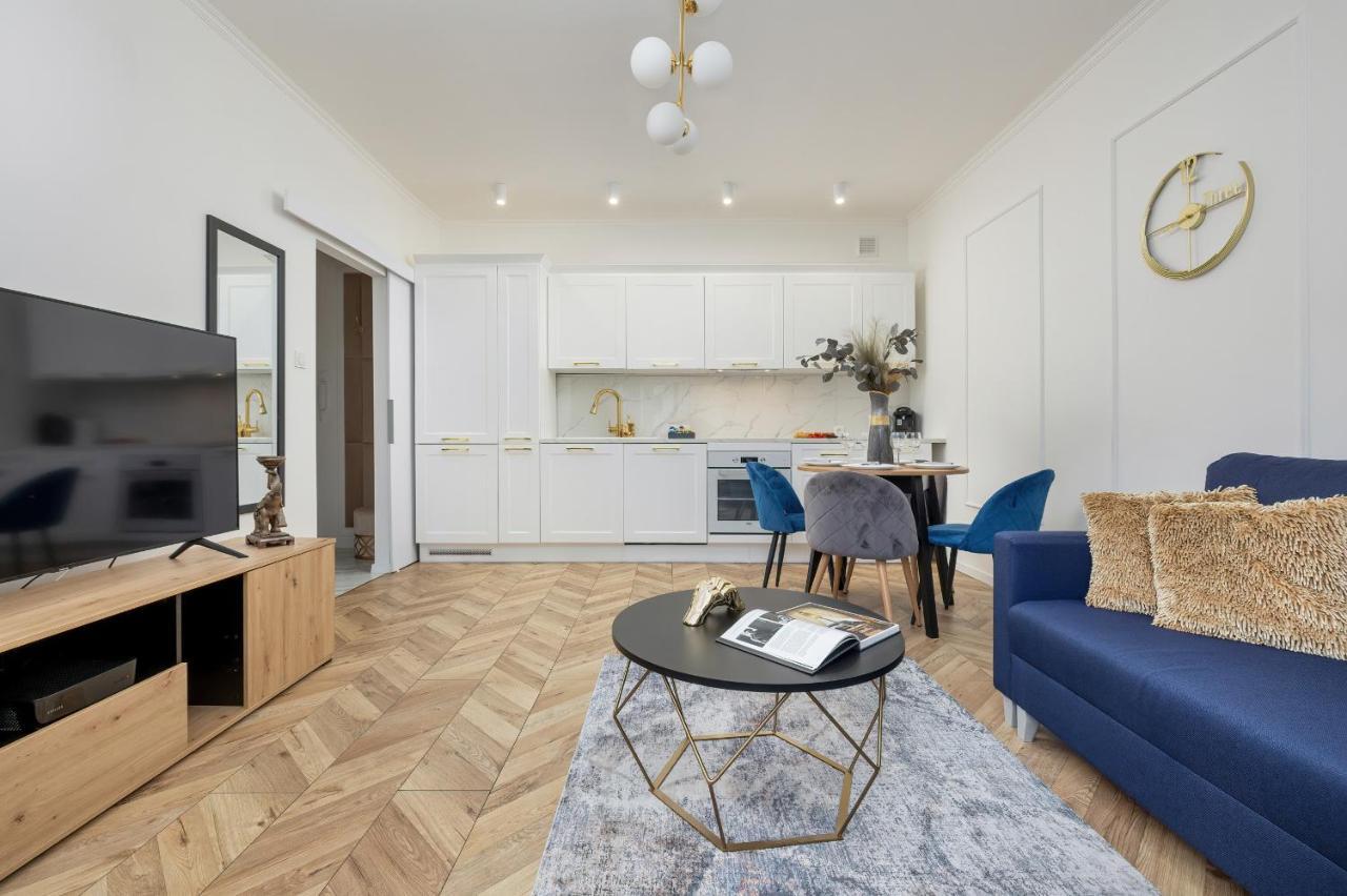 Beautiful One Bedroom Apartment Zamkowa By Rent Like Home Gdansk Luaran gambar