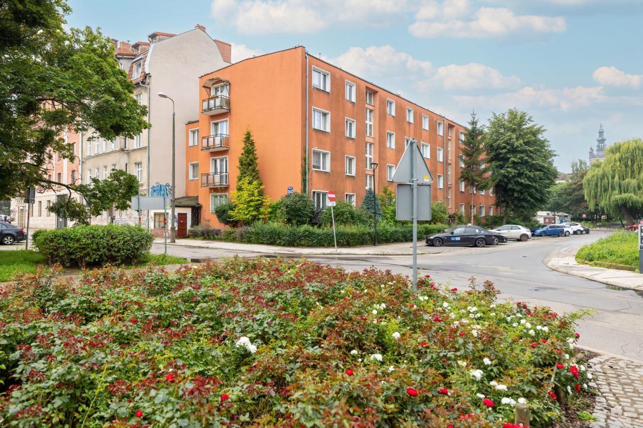 Beautiful One Bedroom Apartment Zamkowa By Rent Like Home Gdansk Luaran gambar