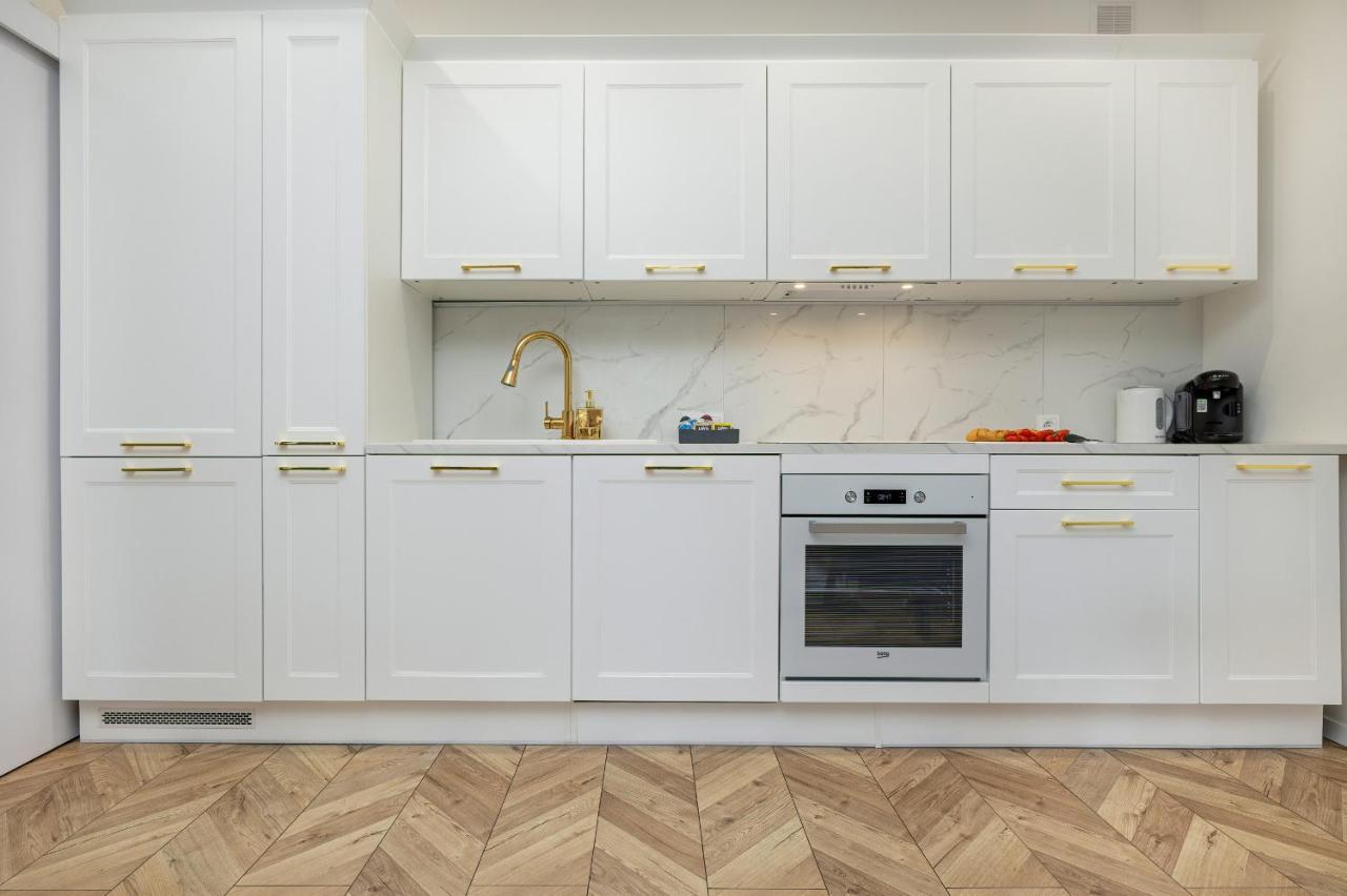 Beautiful One Bedroom Apartment Zamkowa By Rent Like Home Gdansk Luaran gambar