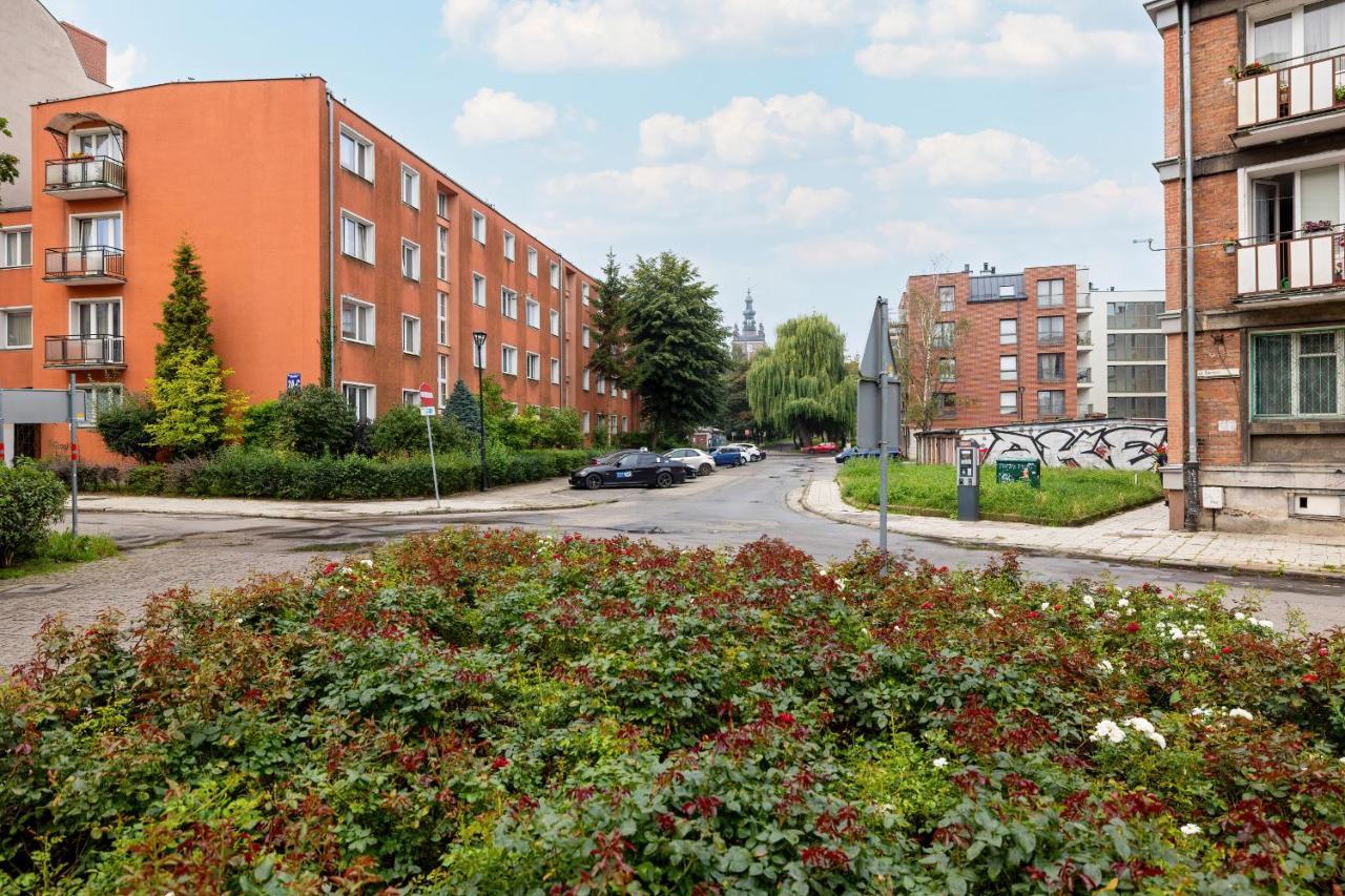 Beautiful One Bedroom Apartment Zamkowa By Rent Like Home Gdansk Luaran gambar