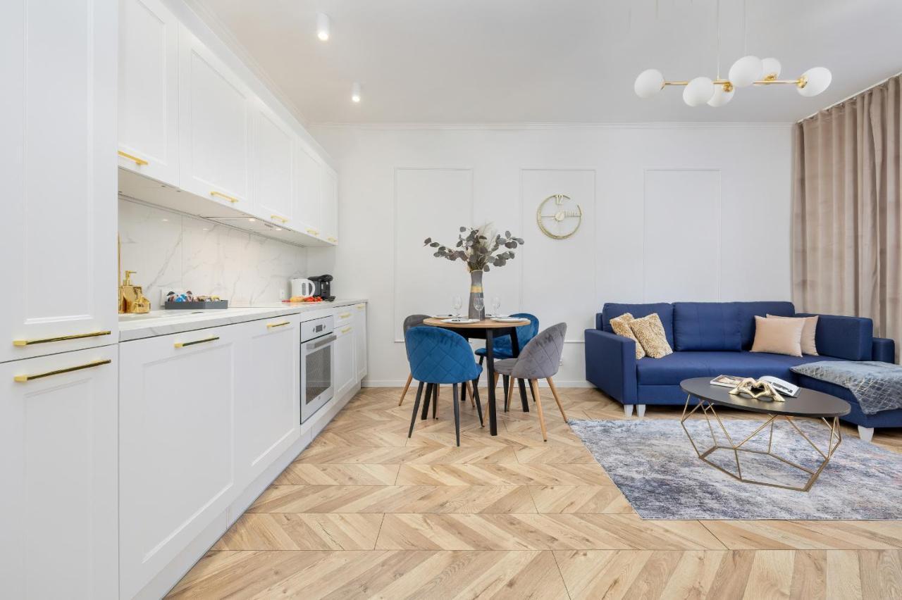 Beautiful One Bedroom Apartment Zamkowa By Rent Like Home Gdansk Luaran gambar