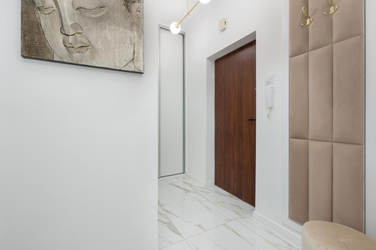 Beautiful One Bedroom Apartment Zamkowa By Rent Like Home Gdansk Luaran gambar